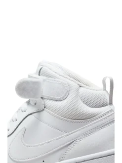 Blanc - Baskets mi-Baskets du tribunal de Nike pour adolescents