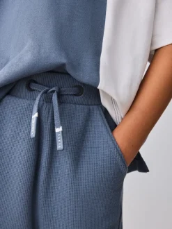 Bleu - Baker by Ted Baker ensemble t-shirt et short universitaire color block