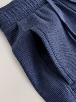 Bleu marine - Ensemble t-shirt et short texturé Manchester Courts (3-16ans)