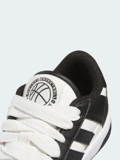 Chaussures basses adidas Rapid Court