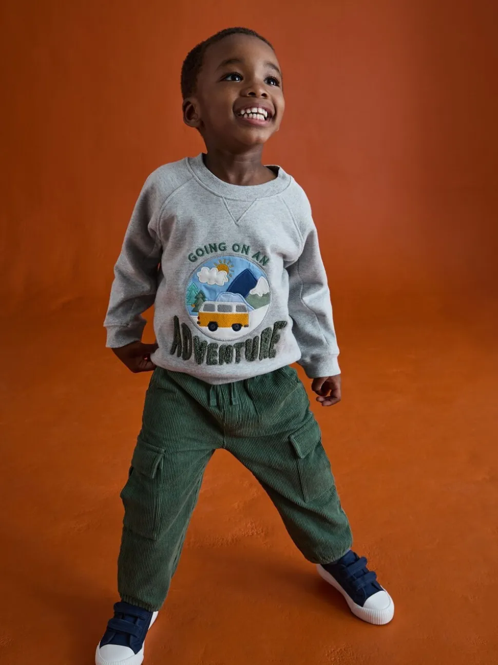 Ensemble cargo JoJo Maman Bébé 2pièces Sweat-shirt et velours côtelé