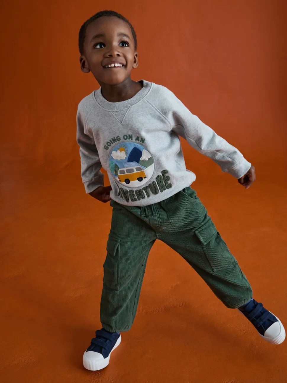 Ensemble cargo JoJo Maman Bébé 2pièces Sweat-shirt et velours côtelé