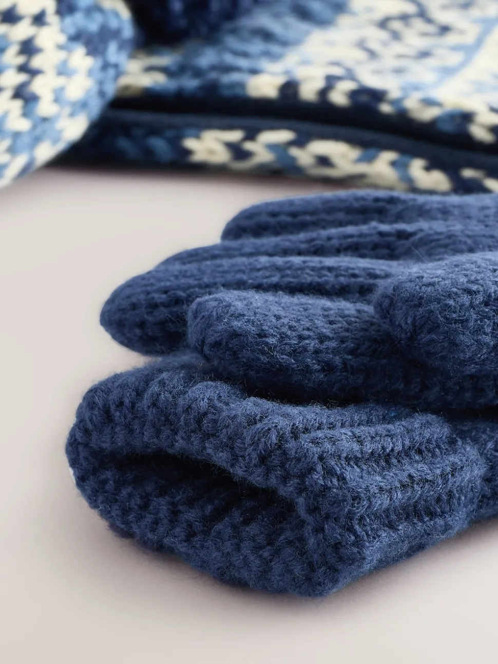 Fairisle bleu/blanc - Ensemble chapeau, écharpe et gants 3 pièces (3-16ans)