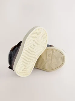 Marron chocolat - Bottines à fermeture scratch