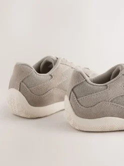 neutre - Baskets en daim à dentelle élastique