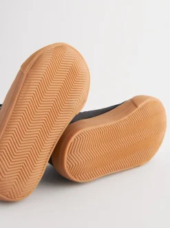 Noir - Bottes chevrons à lacets élastiques et fermeture tactile