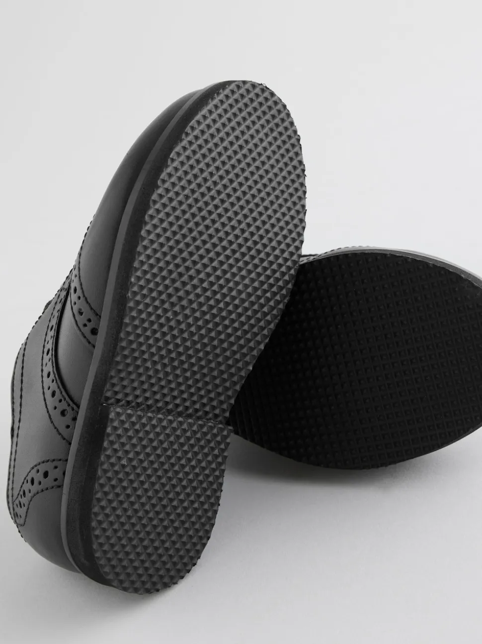 Noir - Chaussures élégantes en cuir style Brogue