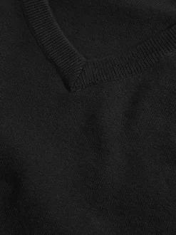 Noir. - Pull scolaire tricoté à col en V (3-16ans)