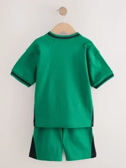 Vert - Ensemble t-shirt et short sportif à col en V (3-16ans)